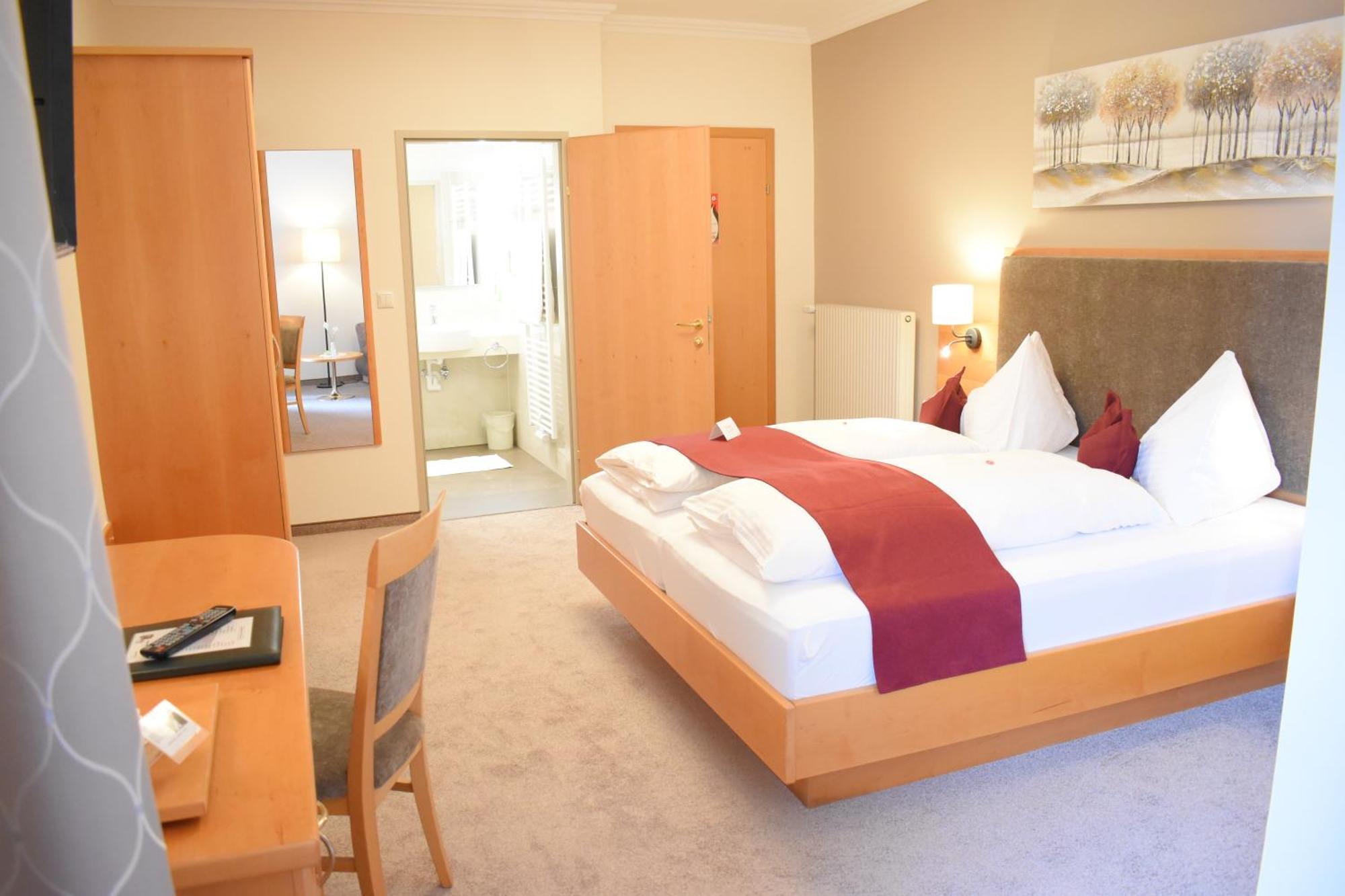 Gartenhotel Kloepferkeller Eibiswald ภายนอก รูปภาพ