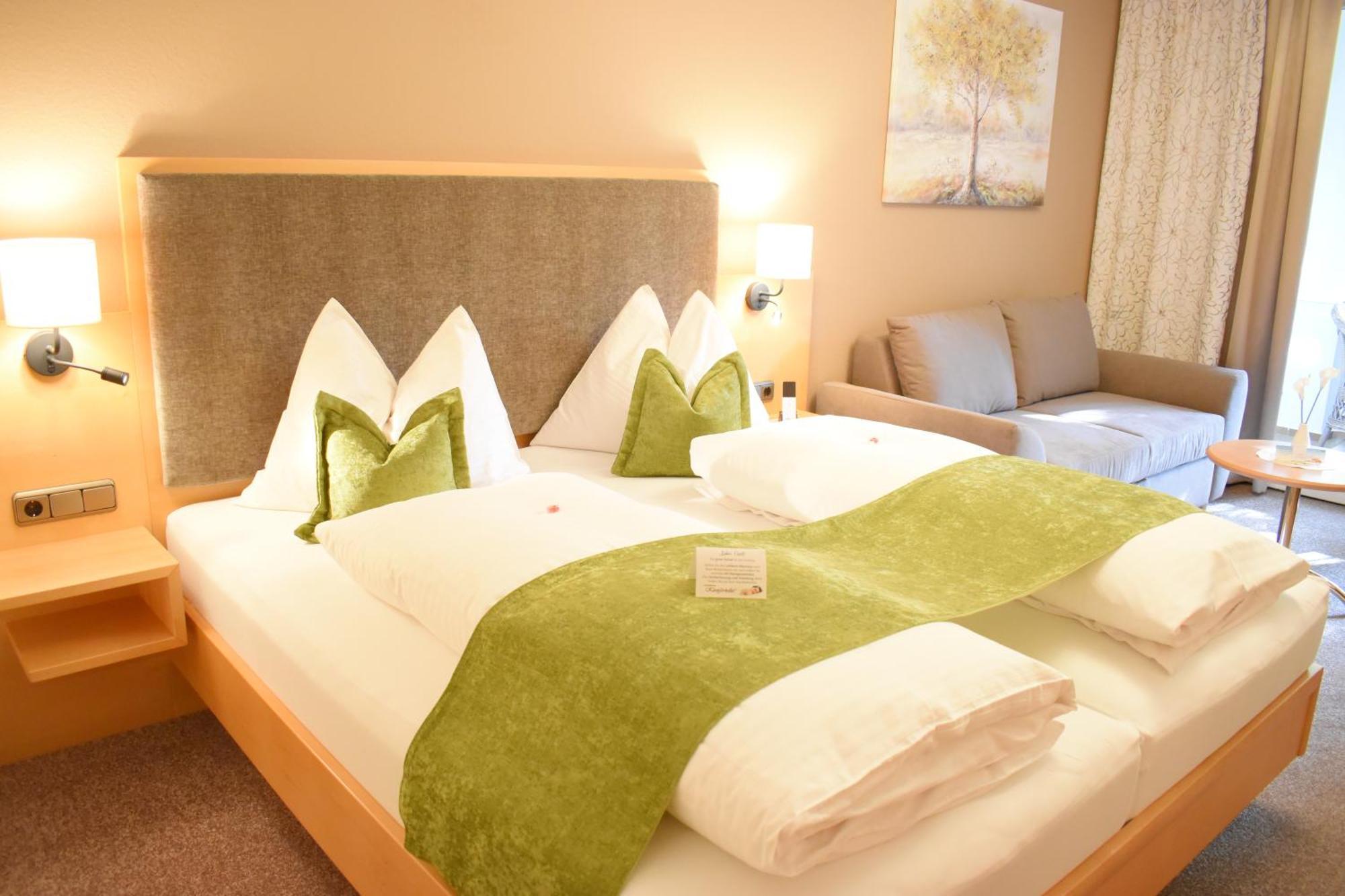 Gartenhotel Kloepferkeller Eibiswald ภายนอก รูปภาพ